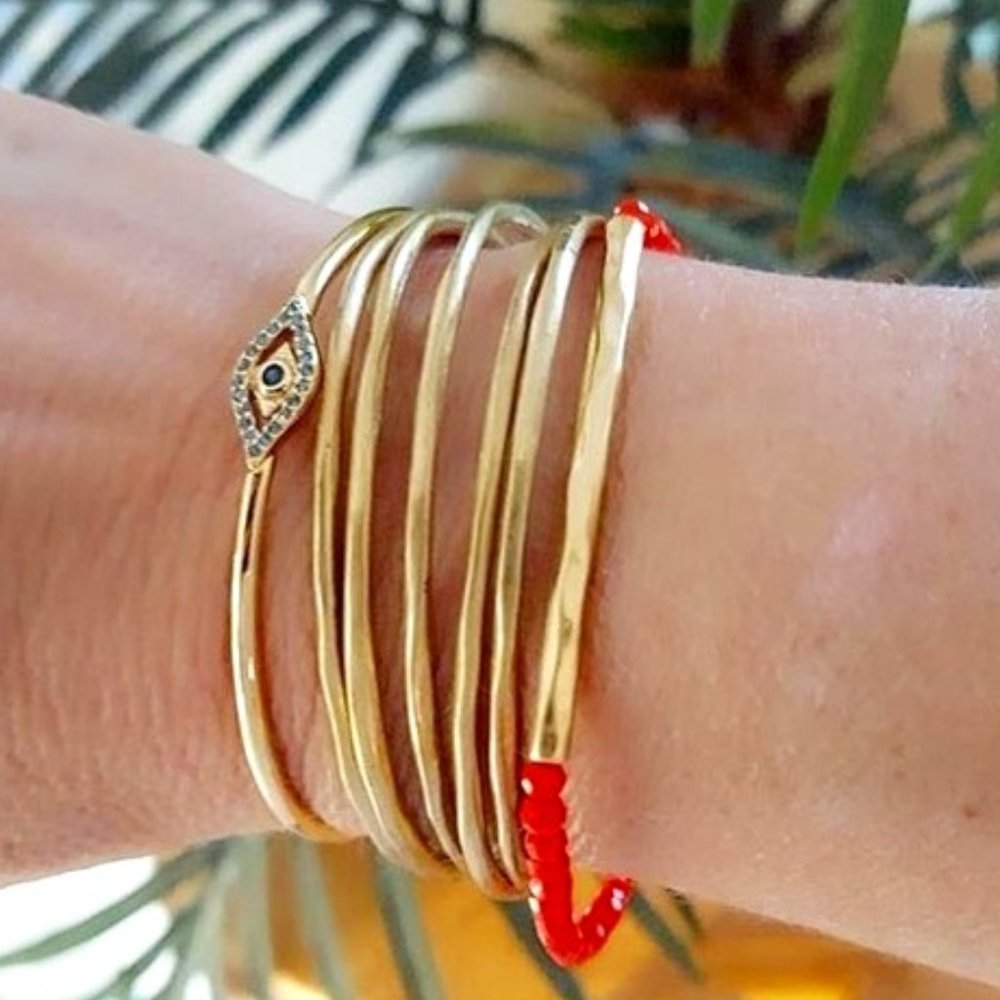 Stella & Dot | Dainty Gold Delicate Coral Red Beaded Tabitha Stretch Braโฆ - Picture 10 of 13